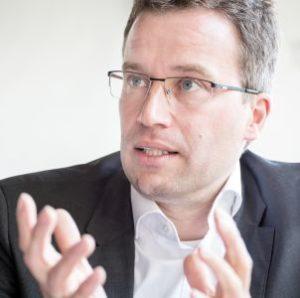 Diversität, Offenheit, Geschlossenheit, Polarisierung & Spaltung, Beschleunigung & Eskalation Portrait Johannes Kopf